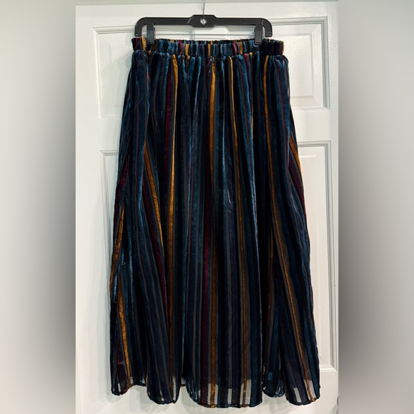 Tuckernuck Alba Multicolor Striped Velvet Skirt - Picture 3 of 4
